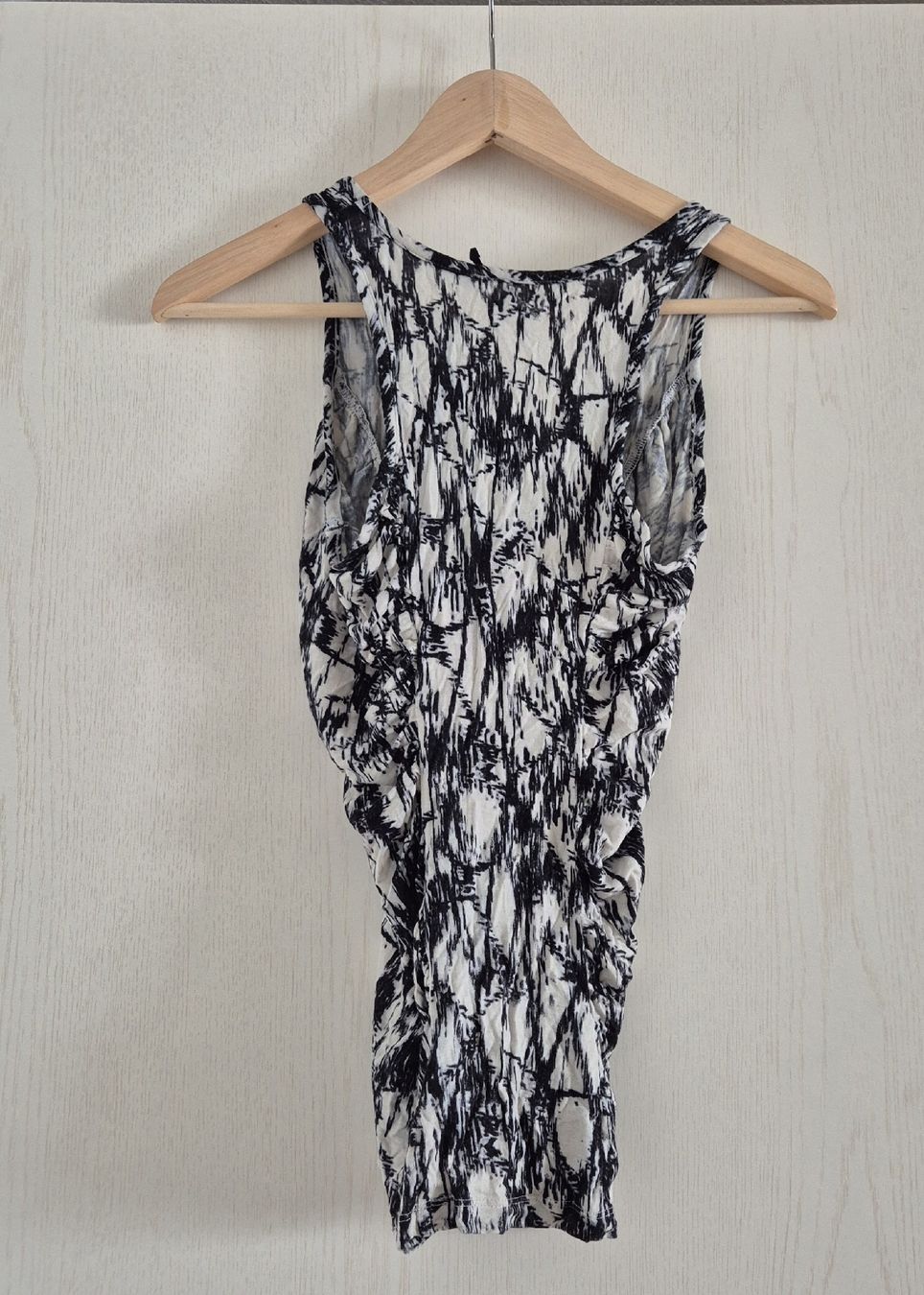 Guess Top: Guess, Damentop, Grösse XS – Usato da Zürich venduto da Sami78 1