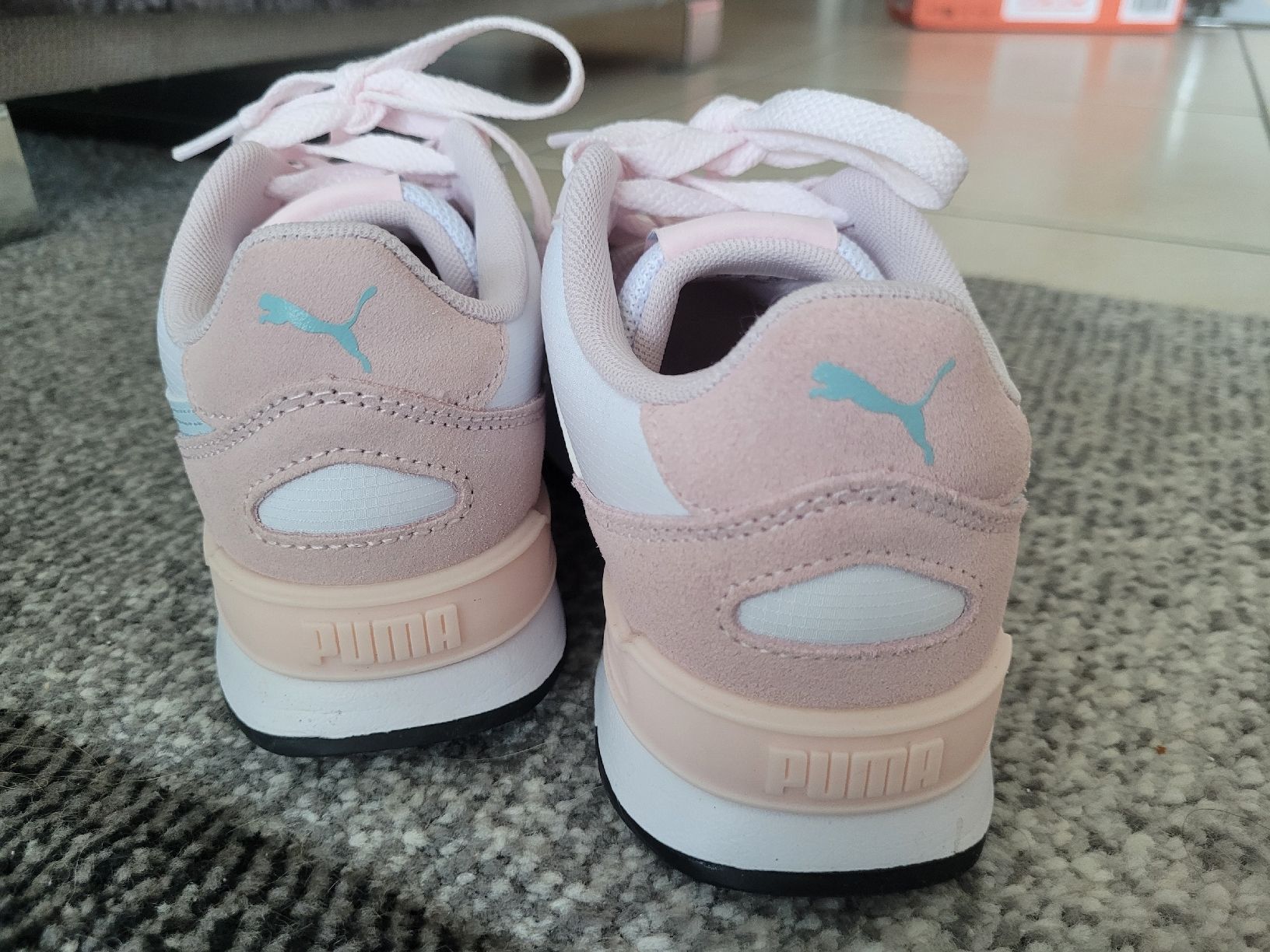 Puma Scarpe da donna: Puma Roses nr.37 – Usato da Courtaman venduto da Bluejazz 2