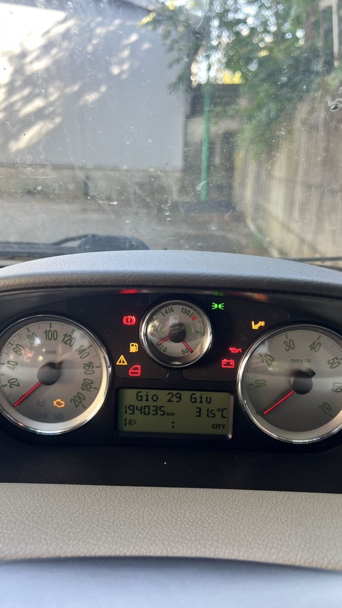 Lancia Automobili: Lancia Ypsilon 1.3jtd pf – Difettoso da Möhlin venduto da majorka_private 4