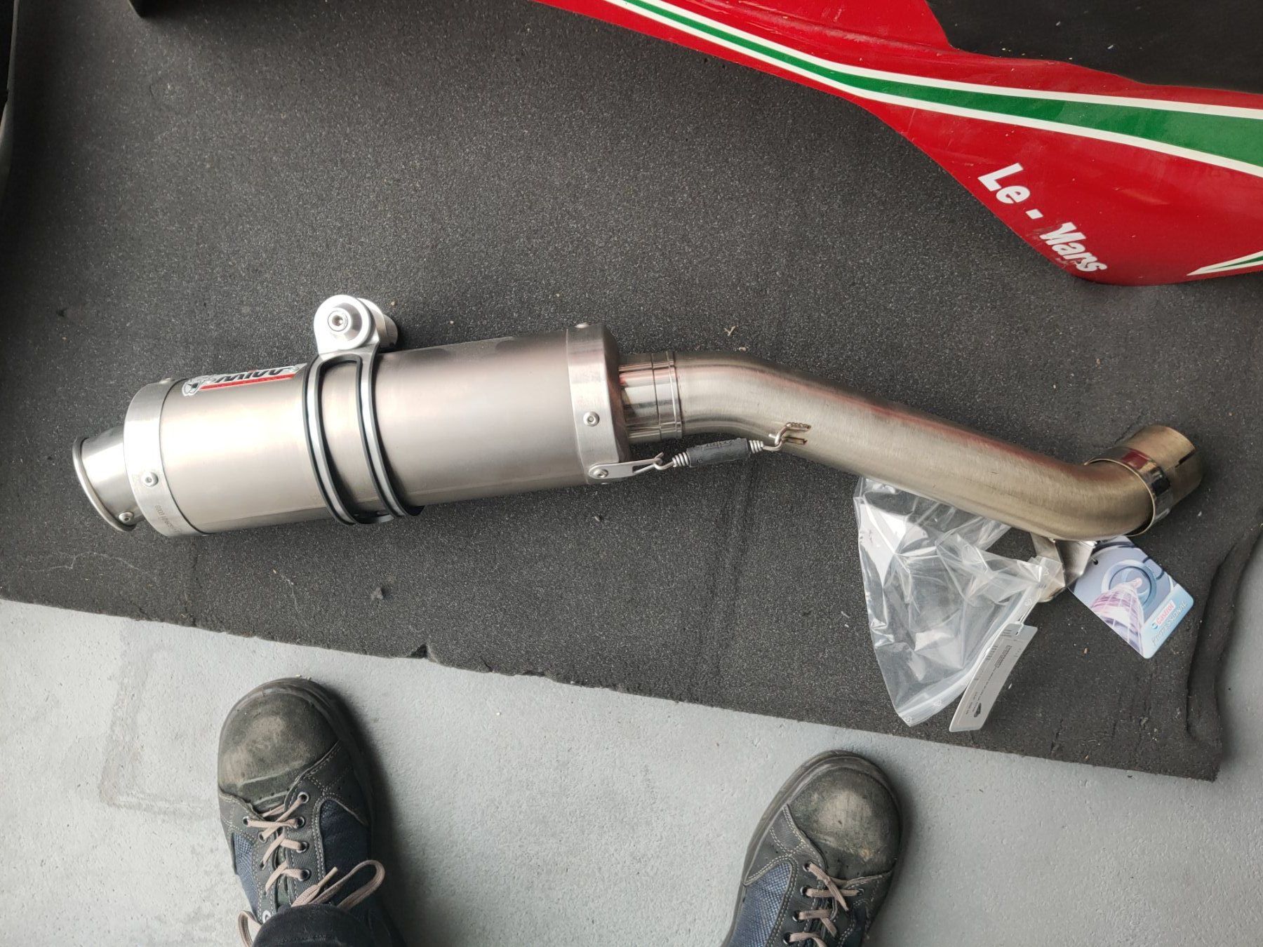 Aprilia Auspuffanlagen: Endschalldämpfer Mivv SLIP-ON GP TIT – Gebraucht aus Worb von peugeot85 1