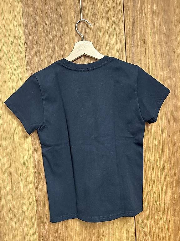 Urban Outfitters T-shirt: schwarzes T-Shirt – Usato da Gais venduto da T_iziana 1