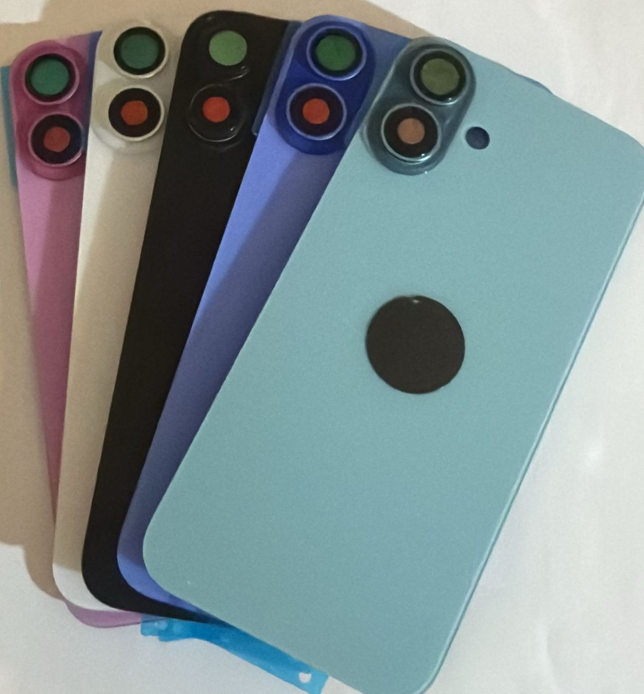 Apple Cover & Protezioni schermo: Coque arrière Iphone 16 plus. – Nuovo e nell'imballaggio originale da Leukerbad venduto da mig_8bbp