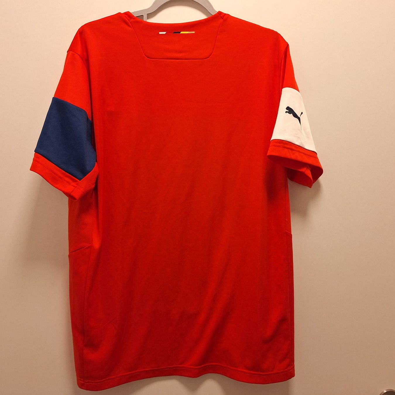 Canottiere & Pantaloni: Puma Trainingtrikot Arsenal 2017 L – Usato da Bellinzona venduto da LA-ropa-de-Juan 1