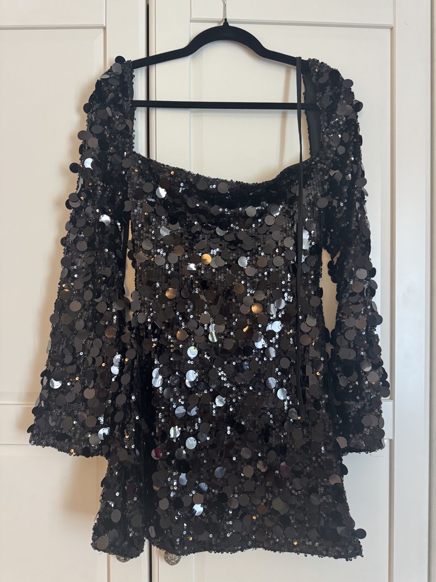 Vestiti: Sequin Mini Dress Long Sleeve Black US 2 – Nuovo (secondo la descrizione) da Zürich venduto da flo_8yph 1