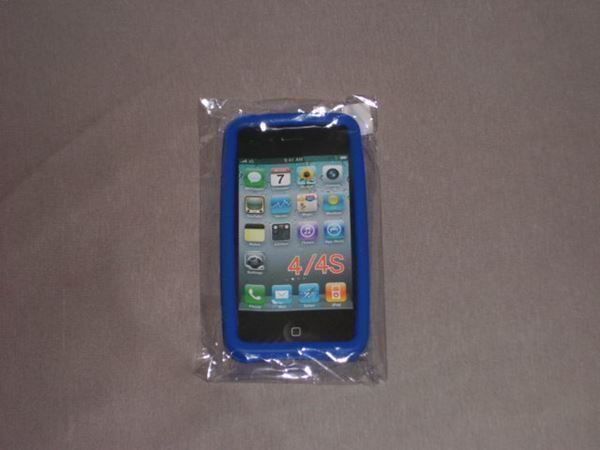 Cover & Protezioni schermo: SILIKON ETUI IPHONE 4+4S  BLAU – Nuovo e nell'imballaggio originale da Möhlin venduto da Dominik69