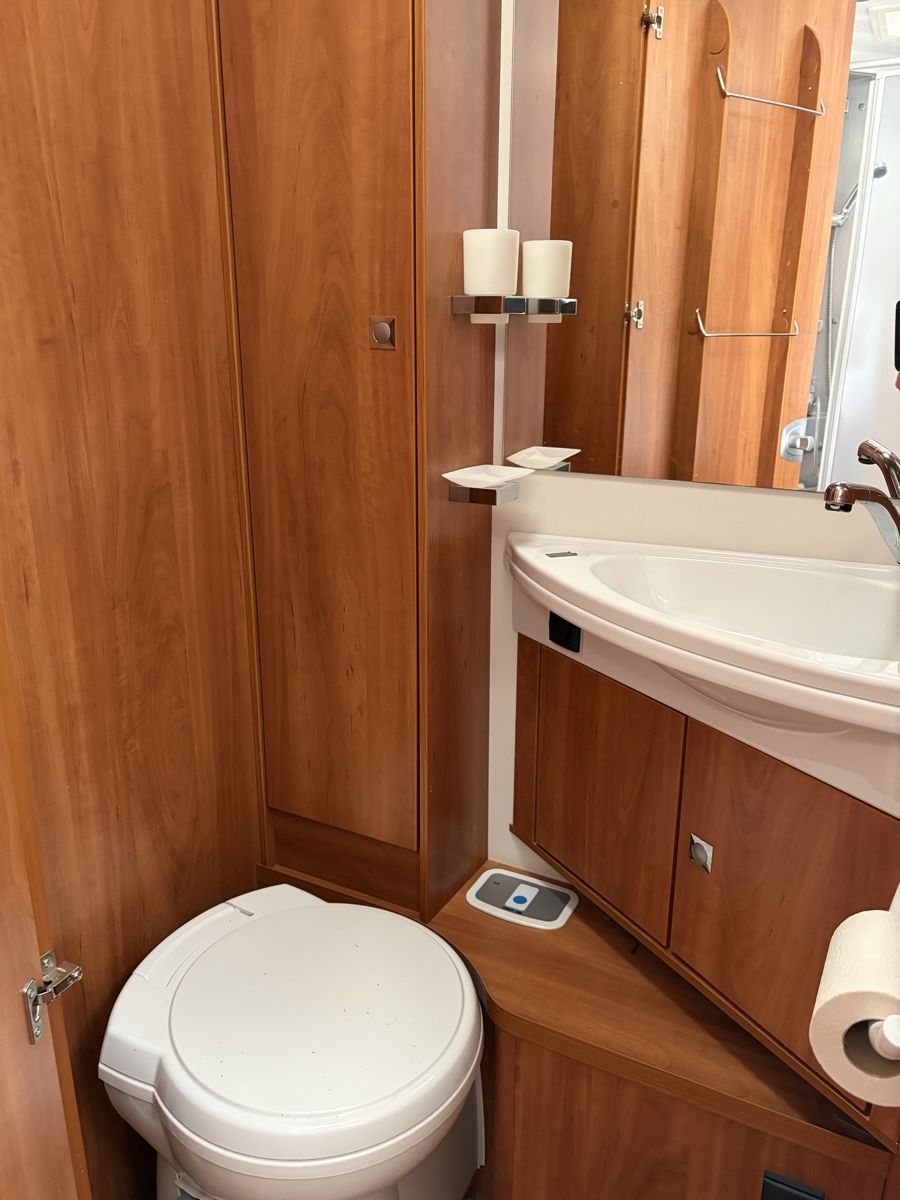 Mobilhome: Wohnmobil Detlefs Trend – Usato da Bertschikon venduto da Petermoergeli 7