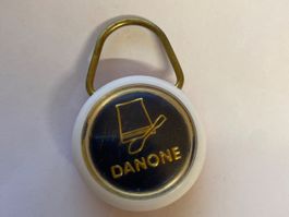 Porte-clés Danone et Dany,  d'occasion