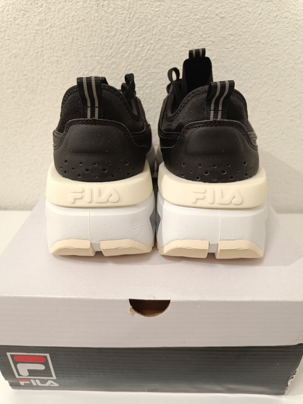 Fila Scarpe da uomo: Neue Fila Sneaker  – Nuovo e nell'imballaggio originale da Dietikon venduto da Sunriseplace1010 3