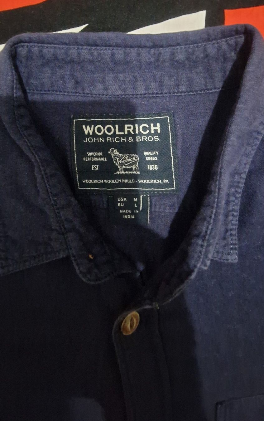 Woolrich Camicie: Chemise Woolrich – Usato da Mont-sur-Lausanne venduto da Didinho 1
