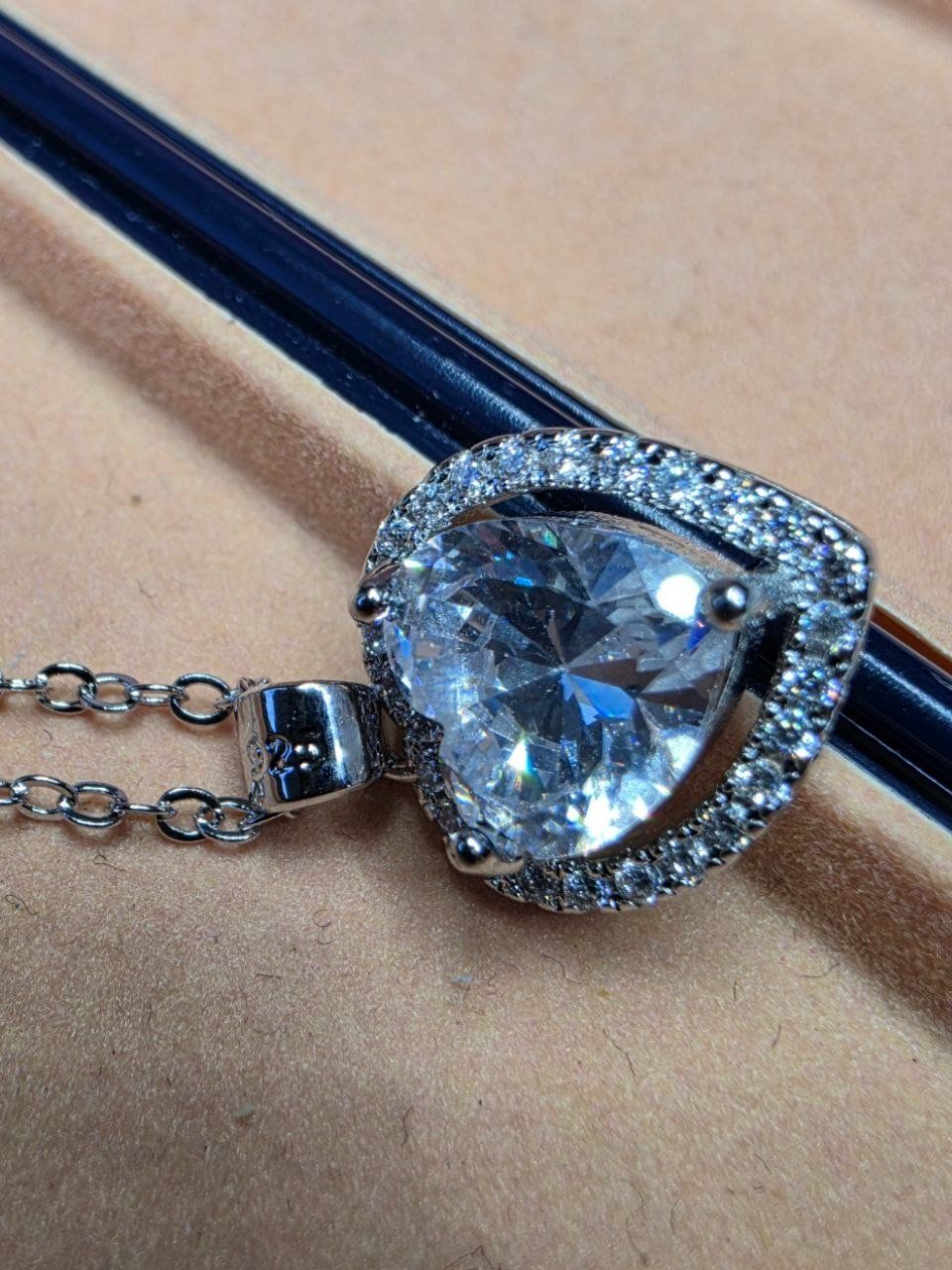 Catenine: Collier argent avec zircons – Nuovo e nell'imballaggio originale da Reconvilier venduto da Tsma67 7