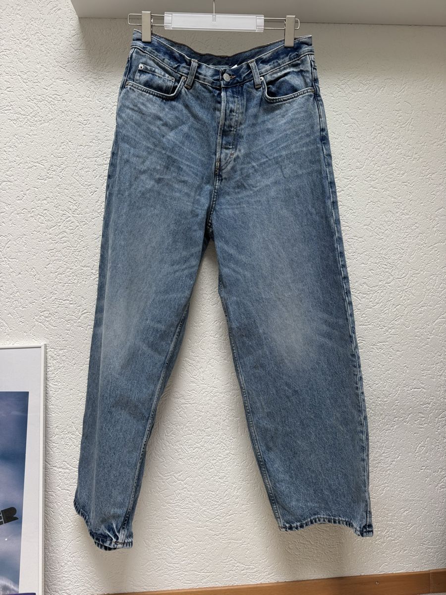Weekday Jeans: Weekday Astro Loose Baggy Jeans – Nuovo (secondo la descrizione) da Mönchaltorf venduto da Vncnt