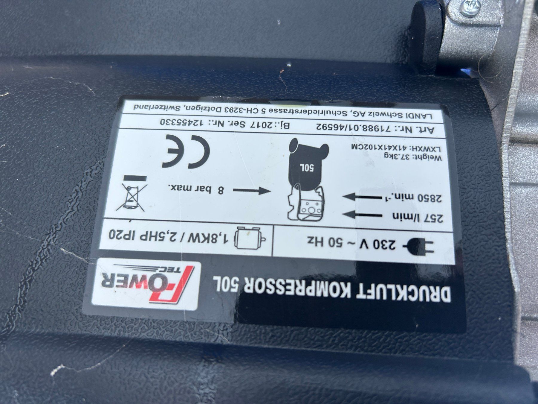 Compresseurs: Druckluftkompressor – D'occasion à Gelterkinden par 2cv 1