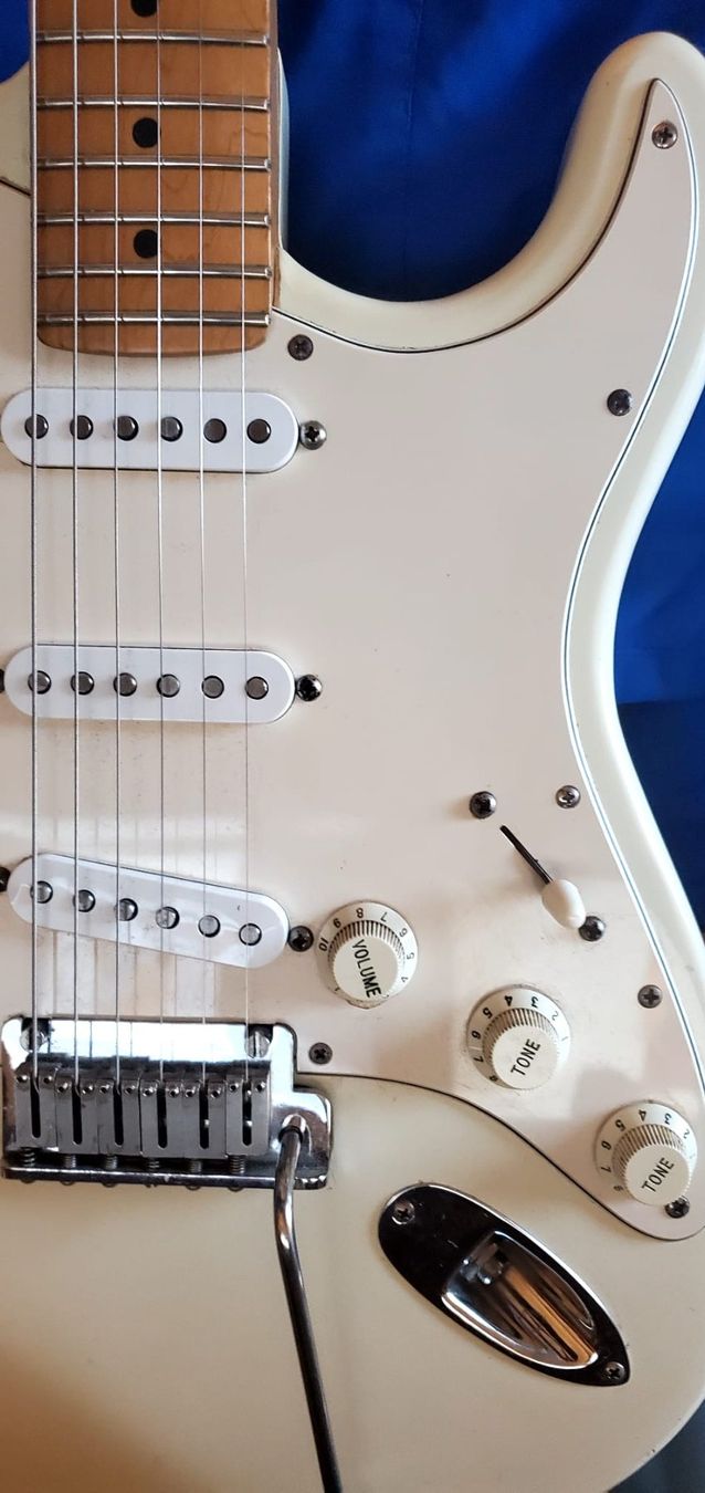 Fender Strumenti musicali: Fender Stratocaster Made in USA – Usato da Riehen venduto da Oray 2