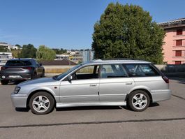 Subaru Lagacy 2.5 4WD / 130'000 km / Leder / 8fach bereift