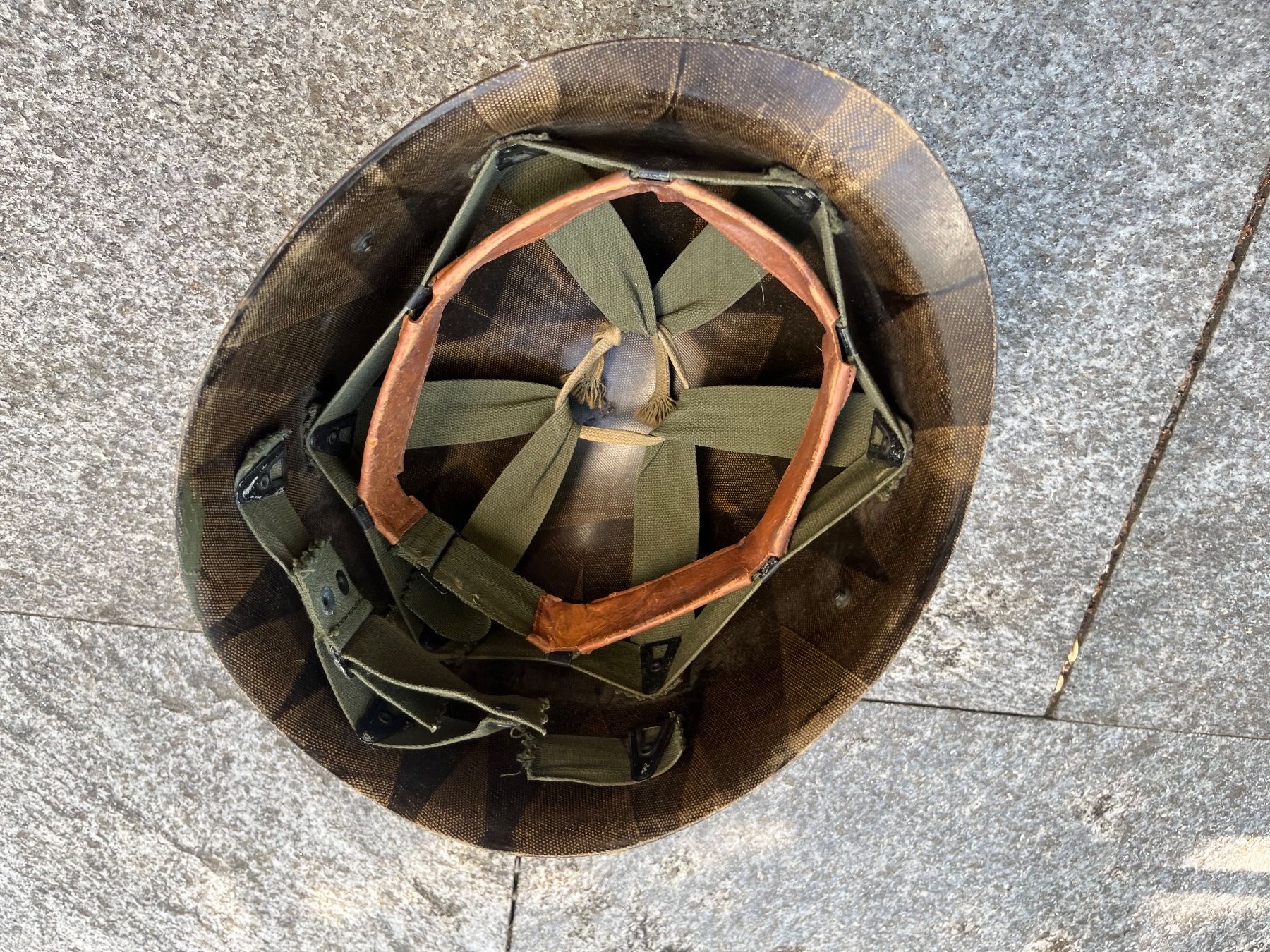Uniformi & Effetti personali: US Army Helm Vintage – Usato da Bottmingen venduto da Puffsack 1
