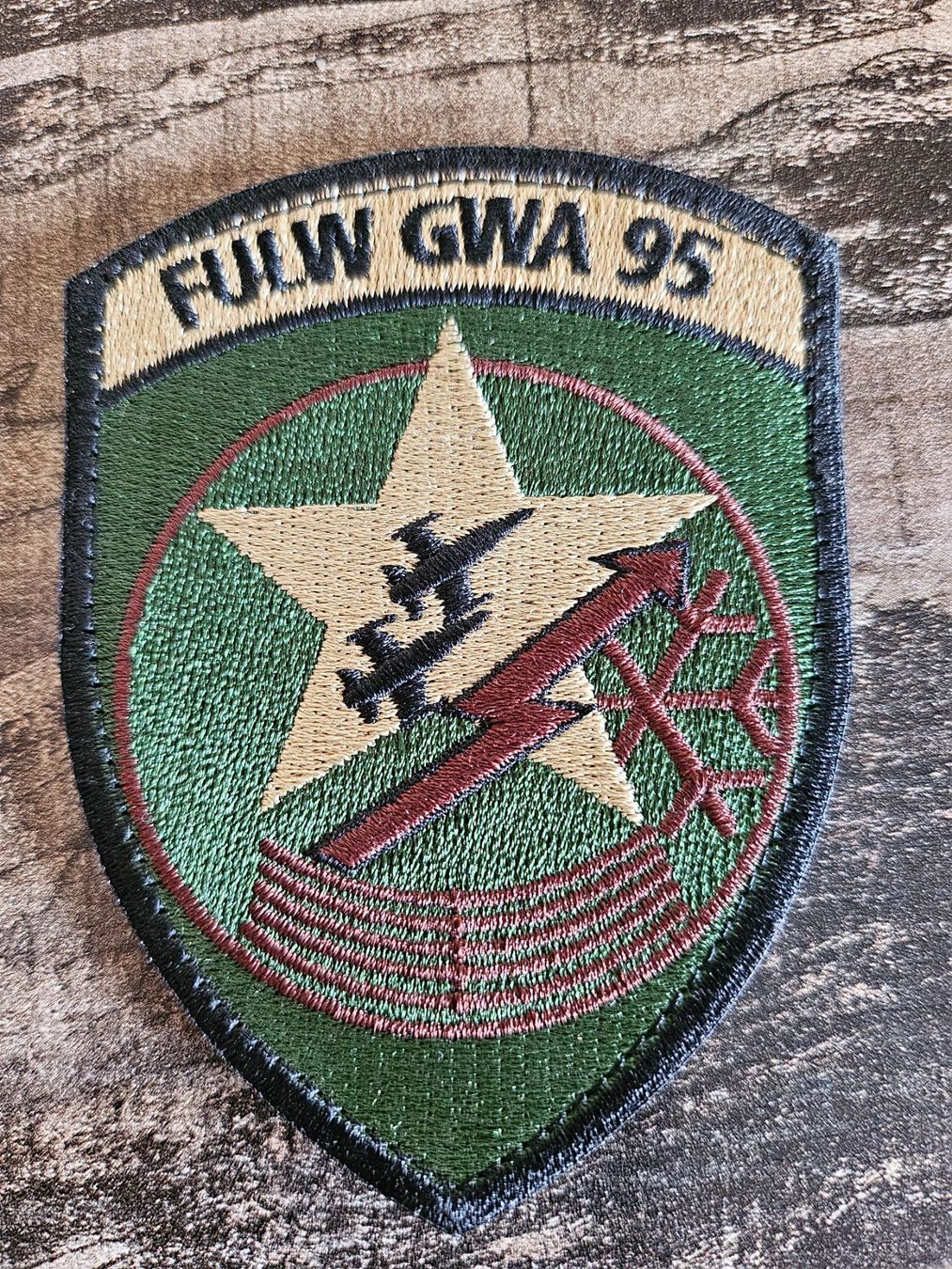 Schweizer Armee Placchette & Badge: Schweizer Armee Badge "Flugabwehr" – Usato da Zürich venduto da qua_7dpq