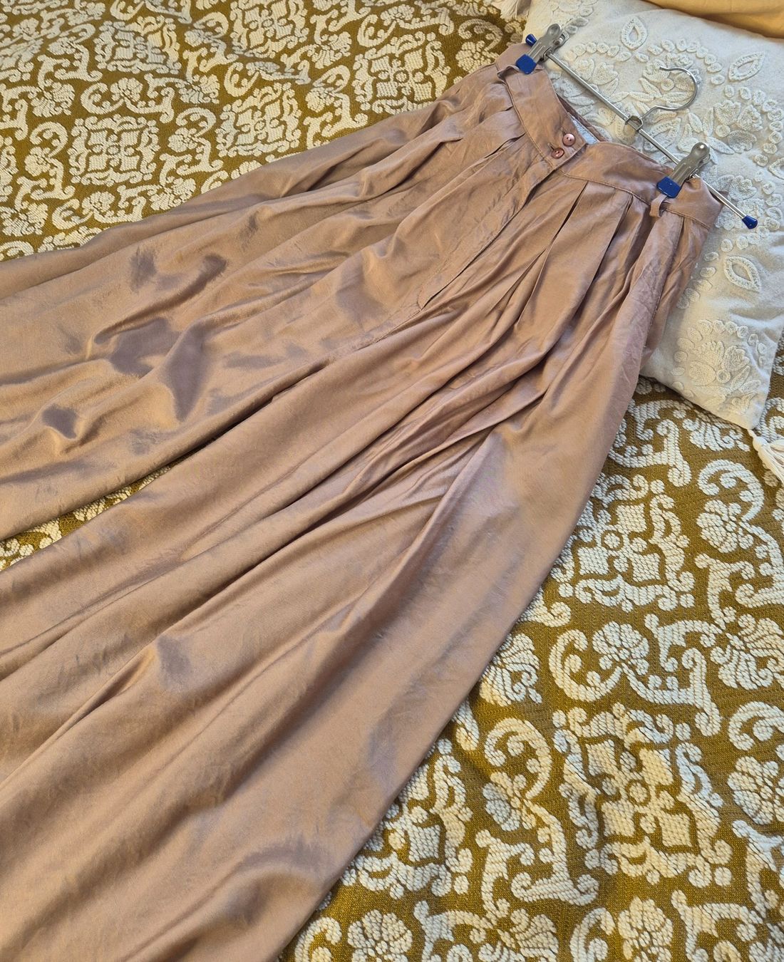 Hosen: weite Culotte – Gebraucht aus Leissigen von ali_k9v8 1
