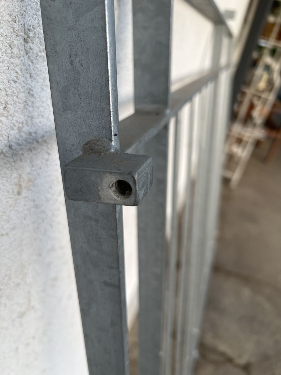 Gitter & Roste: Fenster Sicherheitsgitter verzinkt – Gebraucht aus Magden von Figetto1 2