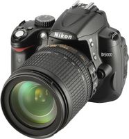 NIKON D5000 mit Objektiv 18-105mm ---- 19.539 AUSLÖSUNGEN