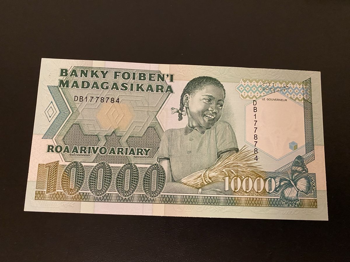 Banconote: 10000 Francs  1988 fast bankfrisch – Usato da Dällikon venduto da Woldbanknoten