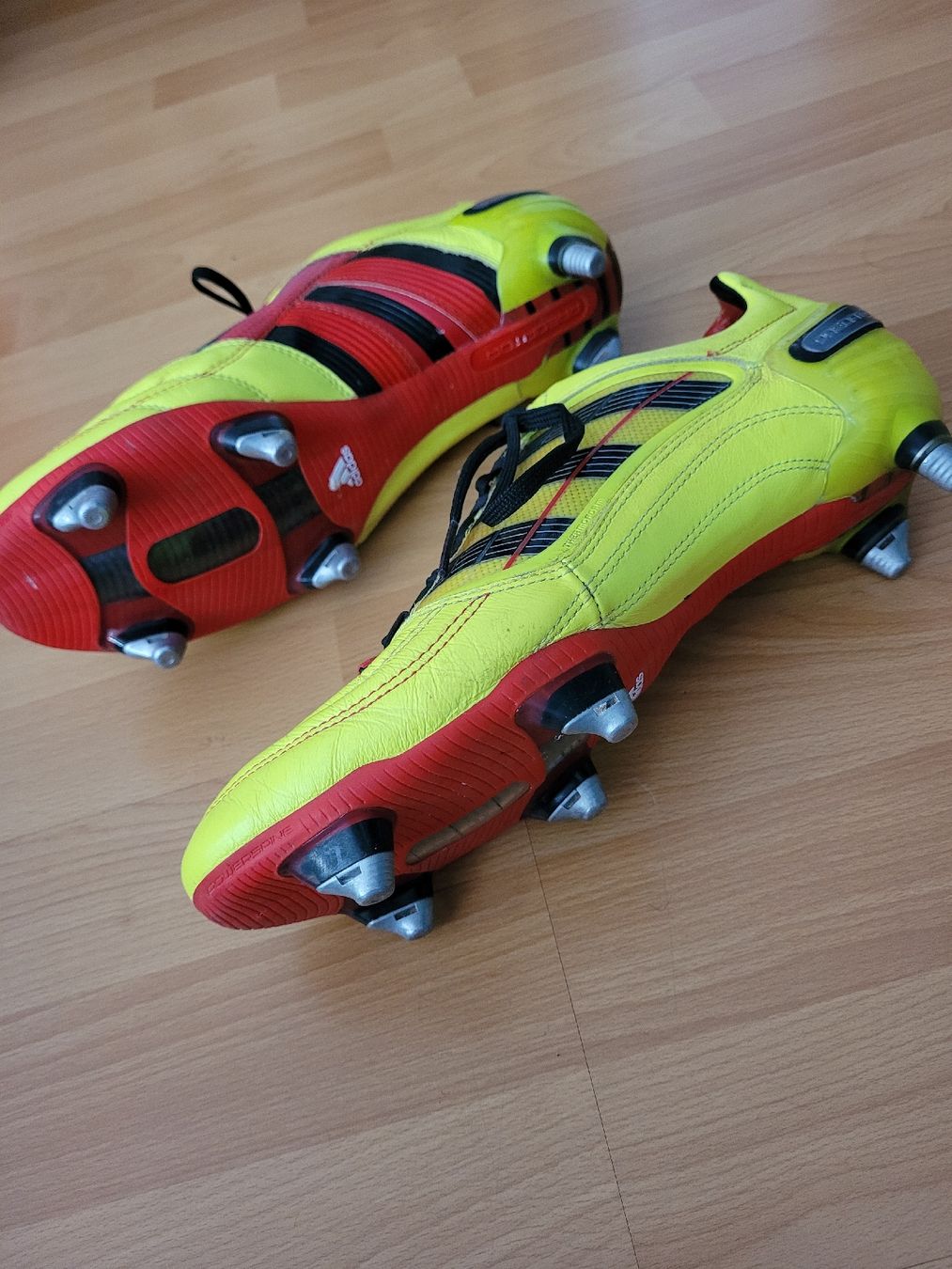 Adidas Herrenschuhe: Fussballschuhe Predator Adidas Gelb – Gebraucht aus Solothurn von  1