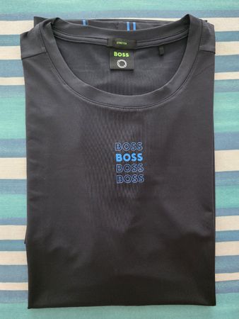 Hugo Boss Men's T-Shirt Stretch Material - Stylish & Comfy!