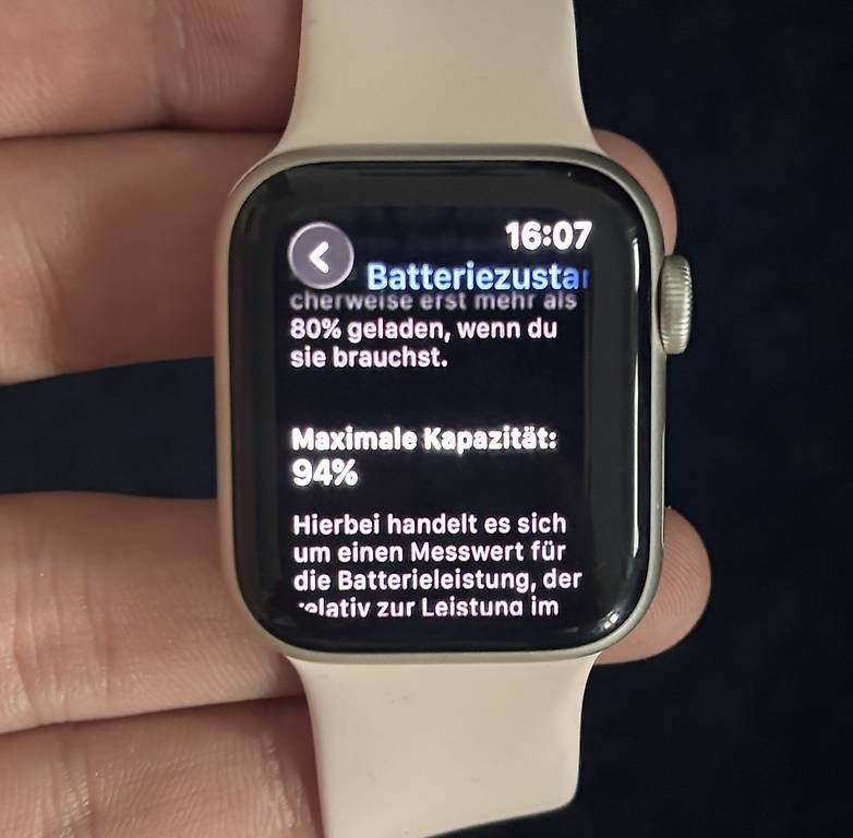 Smartwatch: Apple Watch SE 2 mit OVP! – Usato da Baden venduto da gil_5k8t 1