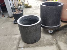 2 pots