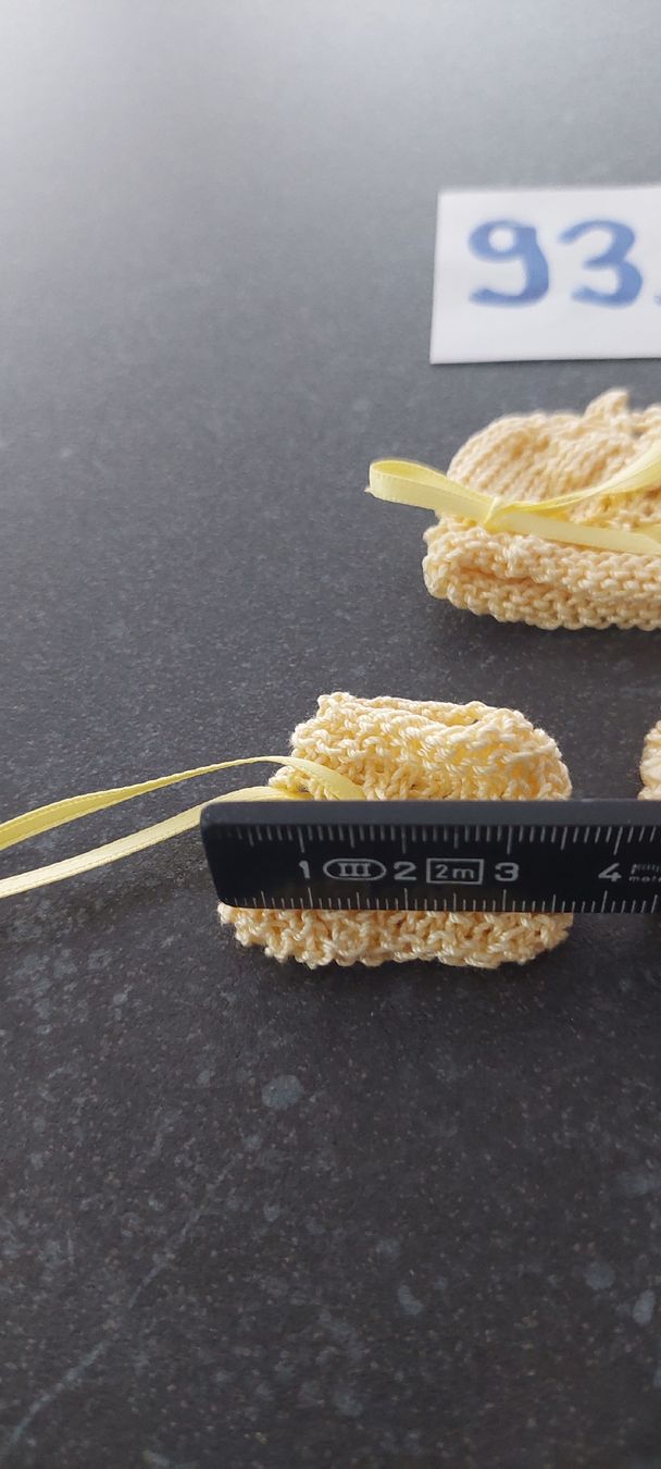 Bambole: Miniatur Puppenkleidli  – Nuovo e nell'imballaggio originale da Muri AG venduto da nindo1 4