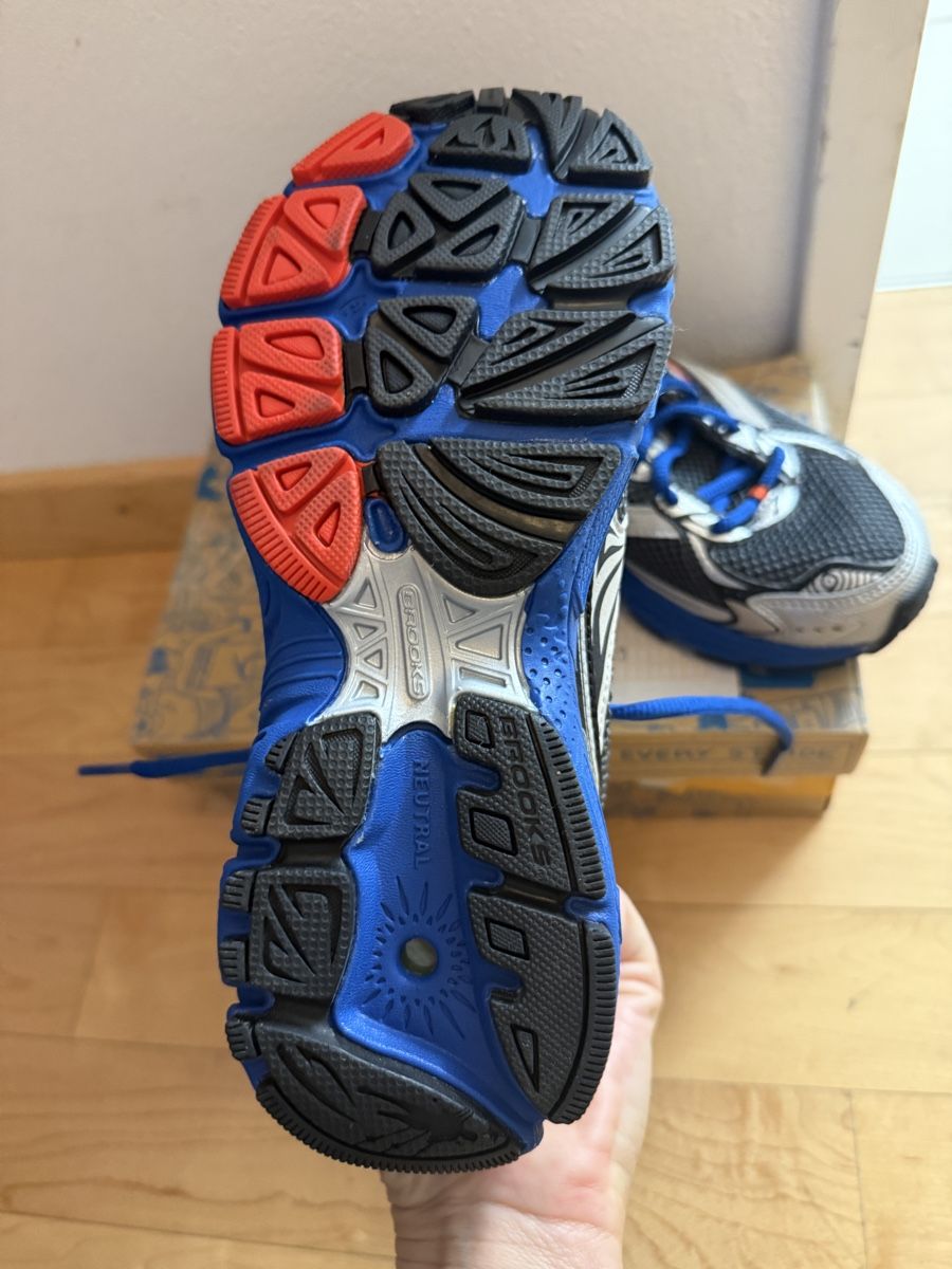 Brooks Scarpe da donna: Vintage Brooks Schuhe – Nuovo e nell'imballaggio originale da Neerach venduto da the_modern_mini 2