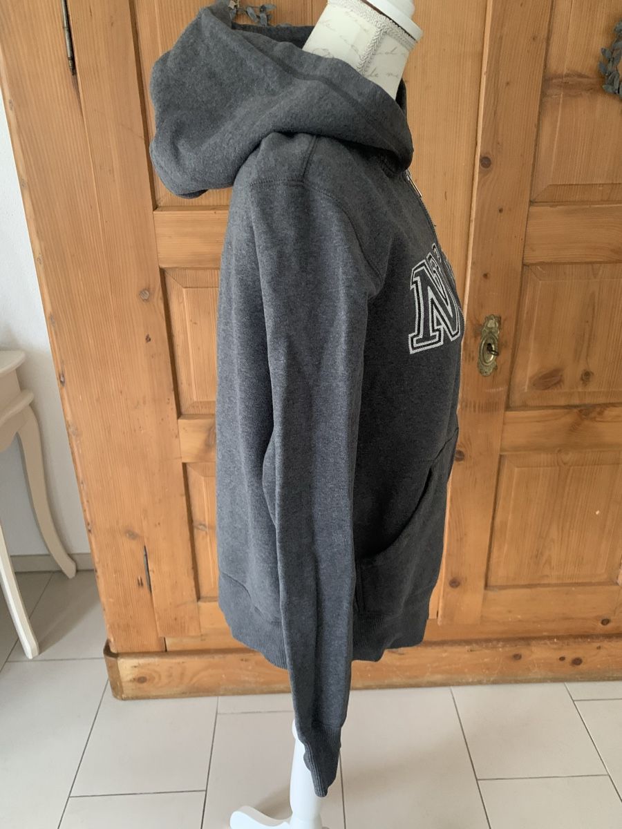 Nike Giacche: Kapuzenjacke von NIKE Gr. M – Usato da Ellikon an der Thur venduto da Bali1999 3