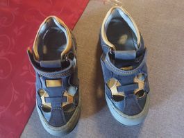 Sandales taille 25