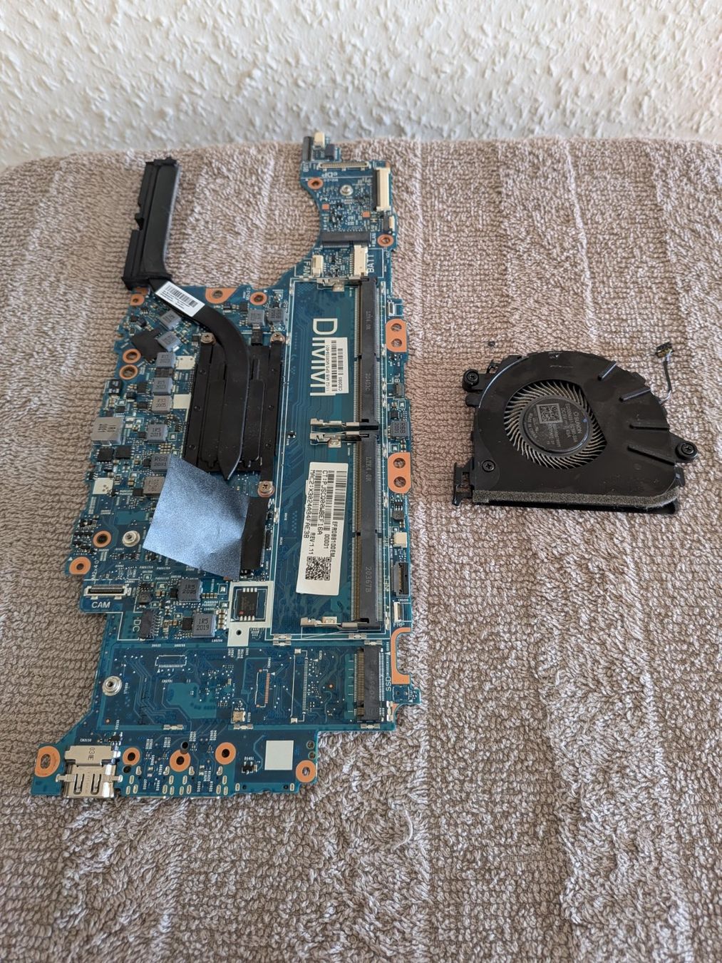 Hewlett Packard Notebook: HP ELITEBOOK 830 G7 carte mère de remplacement – Usato da Genève venduto da hbs_pro