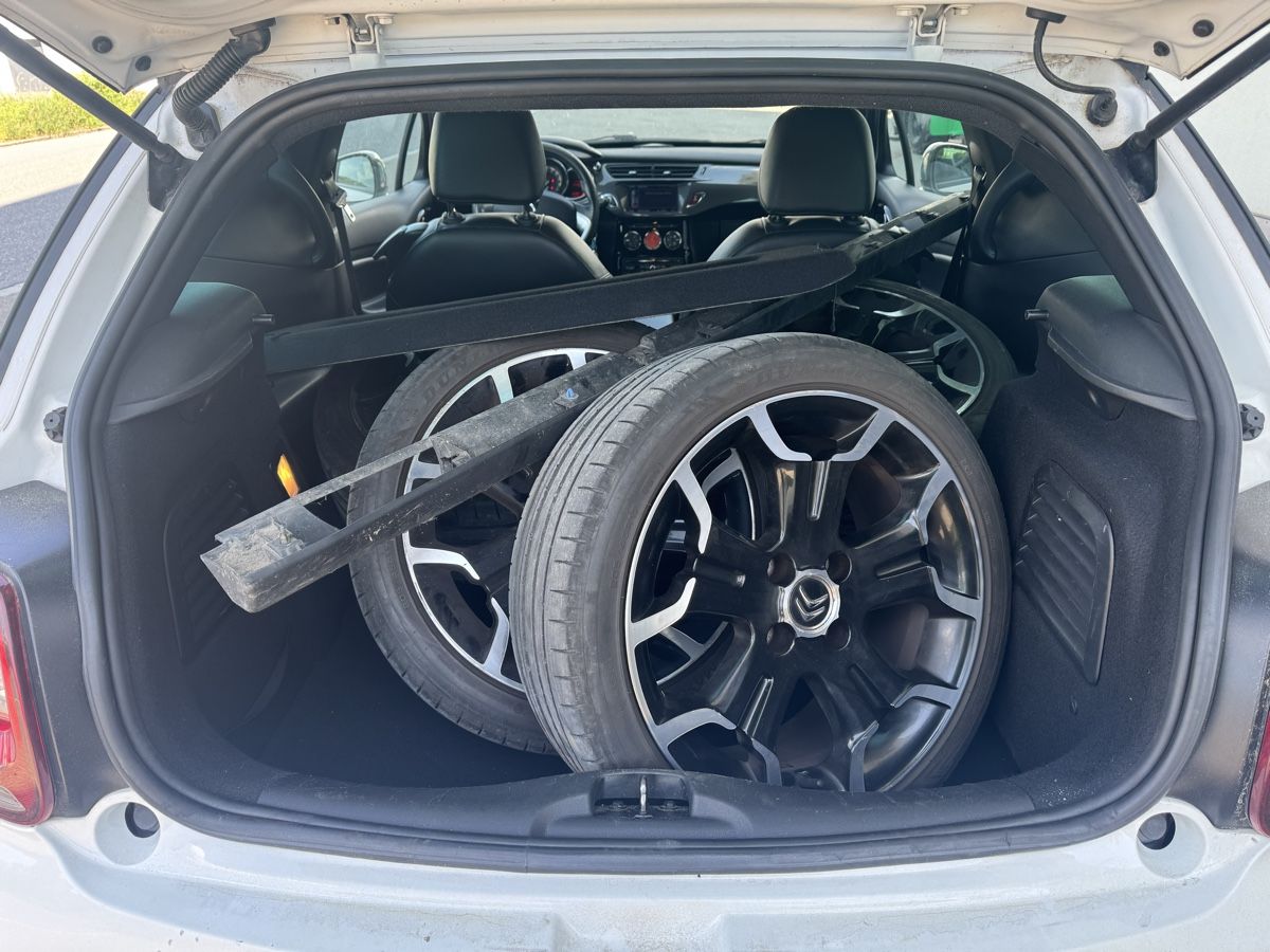 Automobili: Citroen DS 3 1.6i – Usato da Wallbach venduto da SchnellAutomobile 7