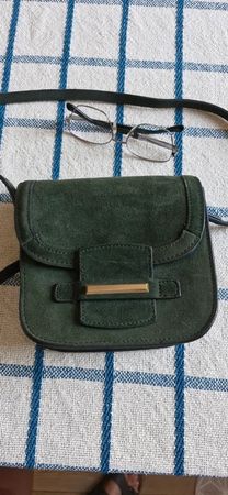 Sac à bandoulière MNG vert foncé en daim 