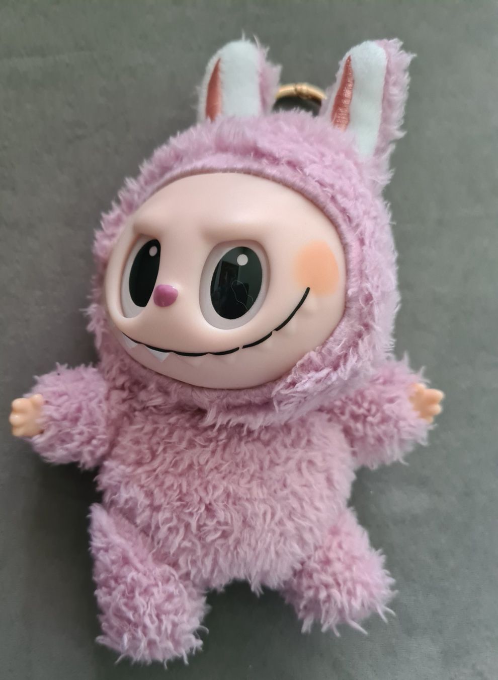 Pop Mart Statuette: Labubu rosa Plüsch, Serie MACARONS – Usato da Winterthur venduto da bibummi 2