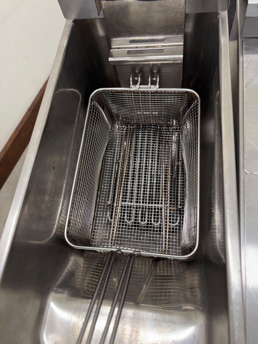 Küchengeräte: Friteusen – Gebraucht aus Dietikon von dia_y8y5 3