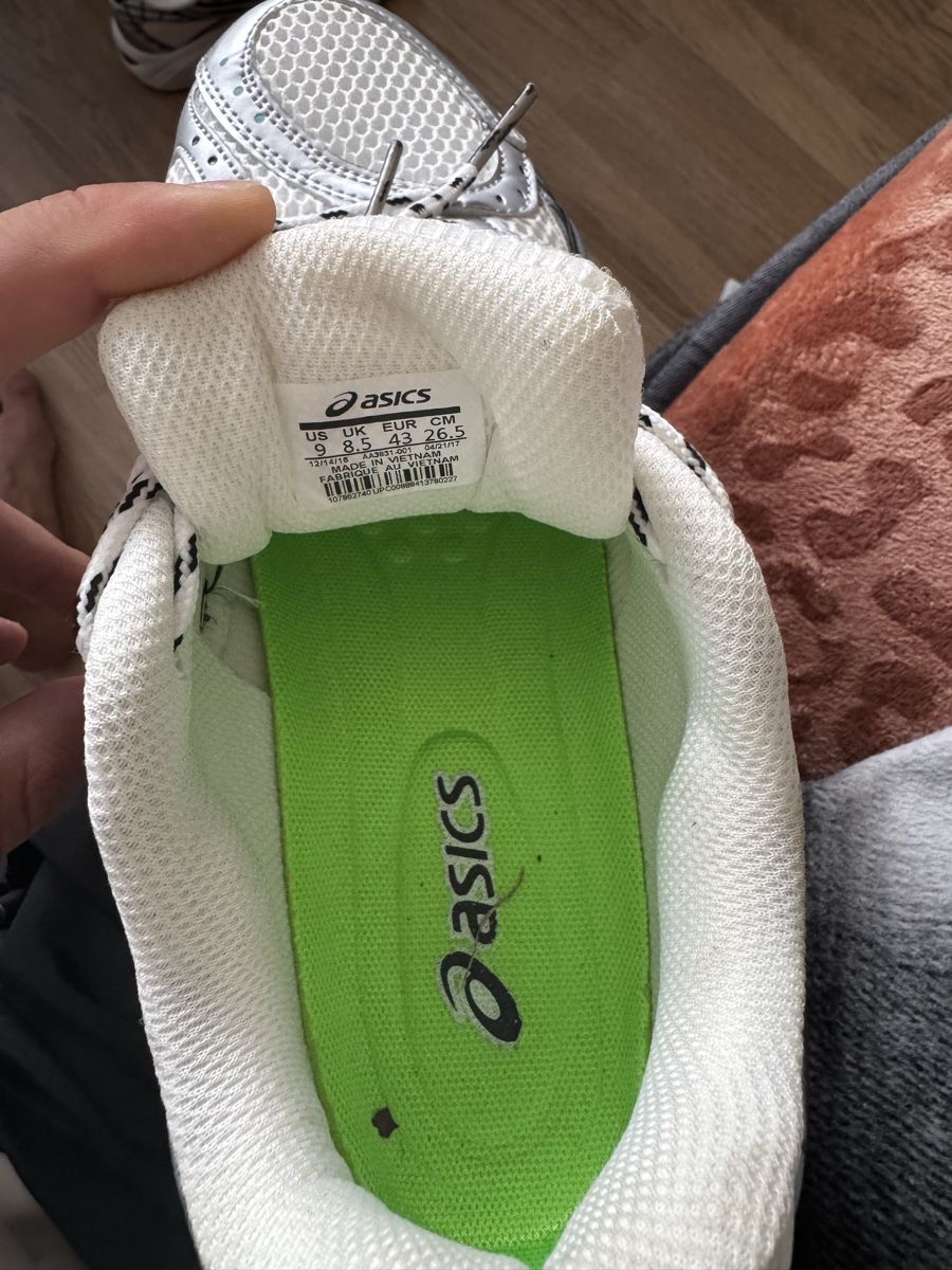 Asics Herrenschuhe: Schuhe  – Neu (gemäss Beschreibung) aus Zollikofen von abd_dsc6 2