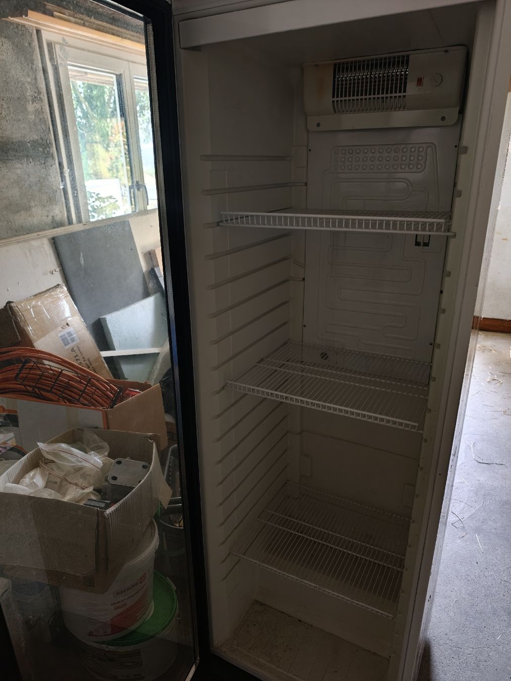 Feldschlösschen Kühlschrank: Feldschlösschen Kühlschrank – Defekt aus Altstätten SG von CuratedChapter 3