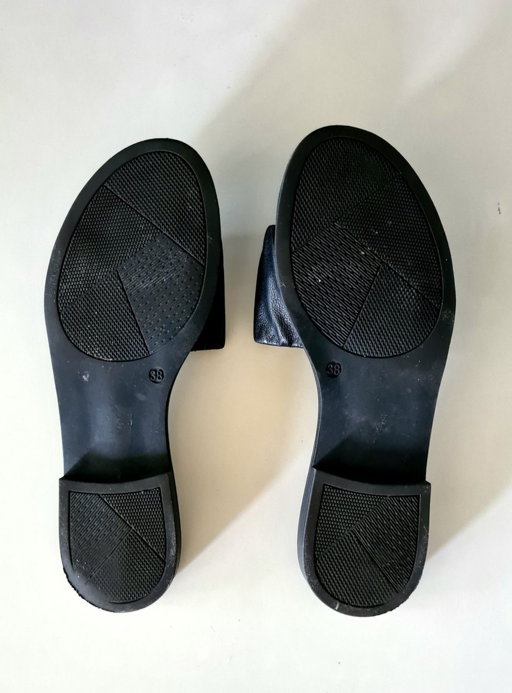 Damenschuhe: Sandales cuir pointure 38 – Gebraucht aus Thônex von AneleManele 3