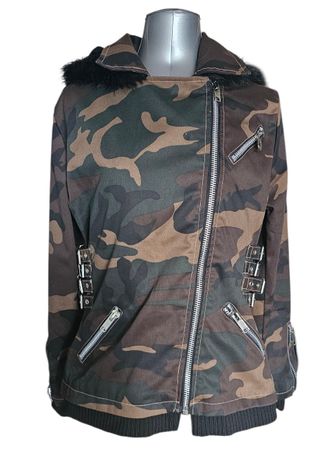 Winterjacke im Camouflage-Look Gr.XL