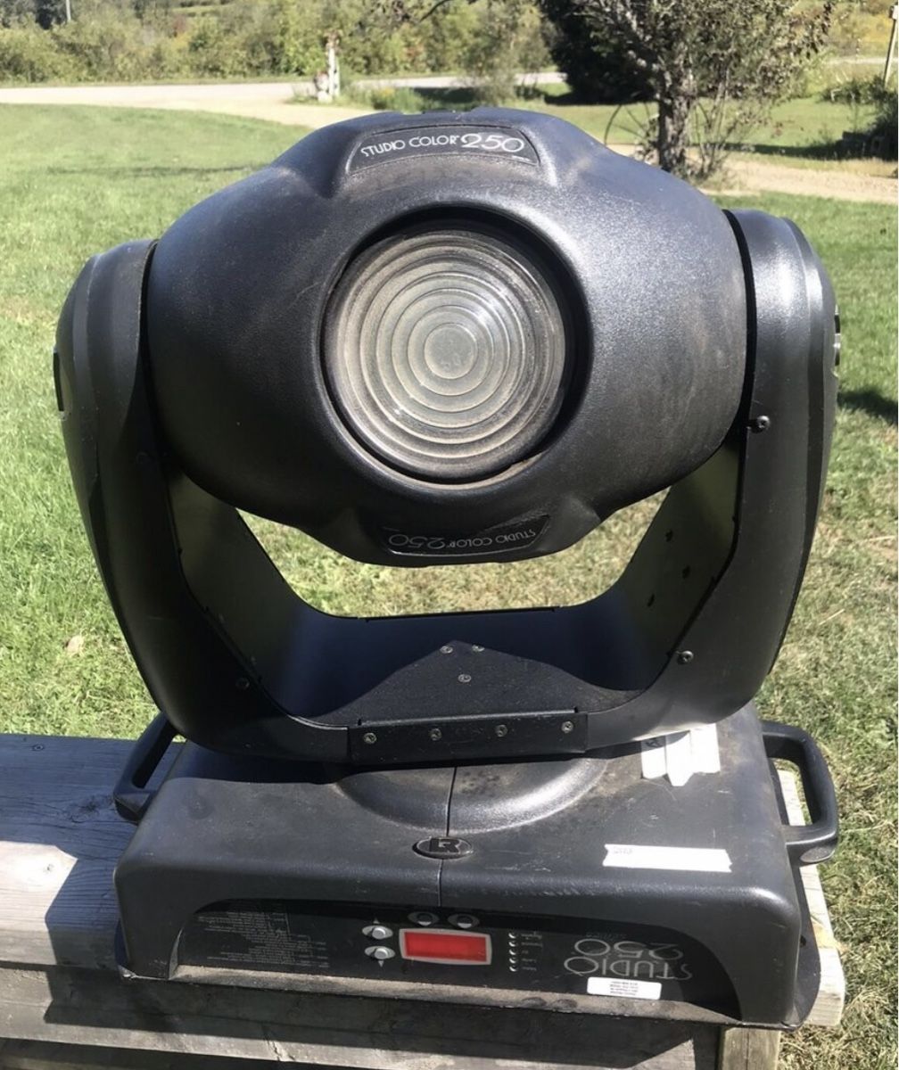 Lampade: Moving Head HighEnd Studio Color 250 – Usato da Weesen venduto da dani_weesen