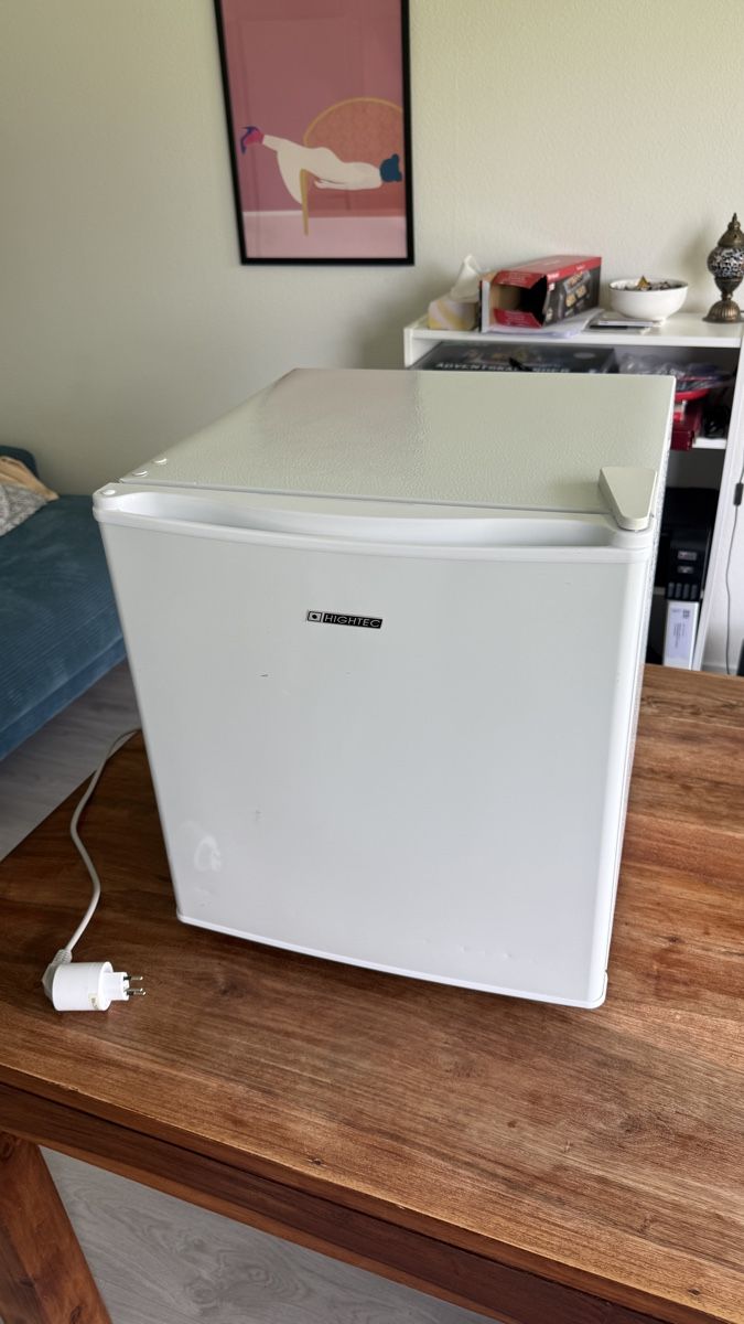 Kühlschrank: Mini Fridge Mini Bar – Gebraucht aus Uster von David_Pan