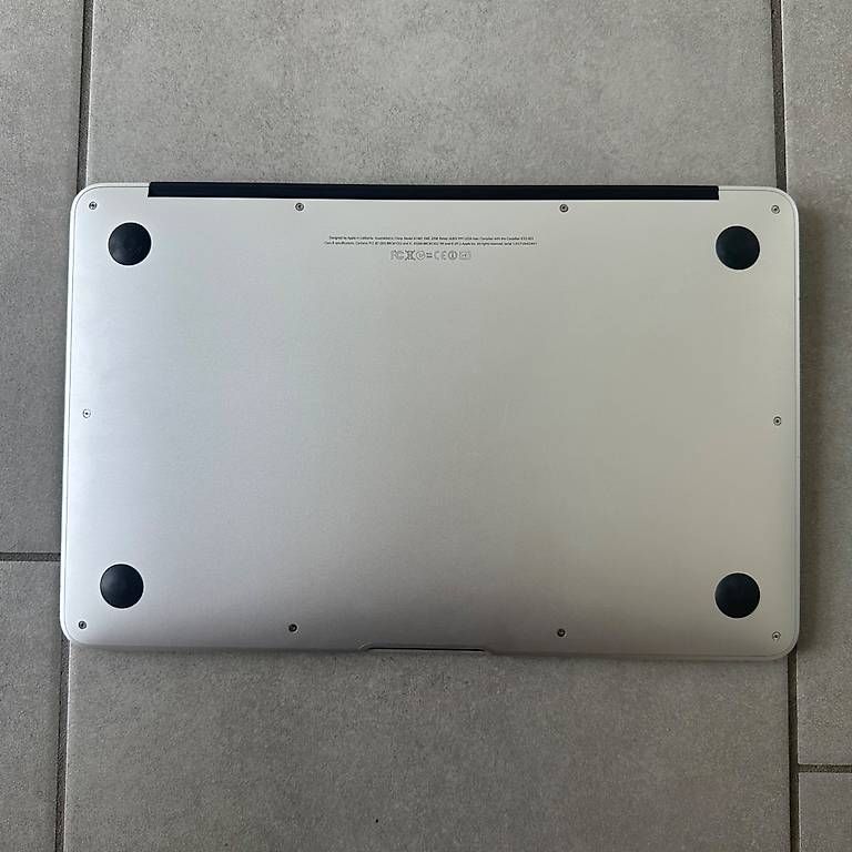Apple Notebook: Apple MacBook Pro 15.4'' Retina mit Dicota Code Sleeve 15.'' – Usato da Aarwangen venduto da arimiak 5