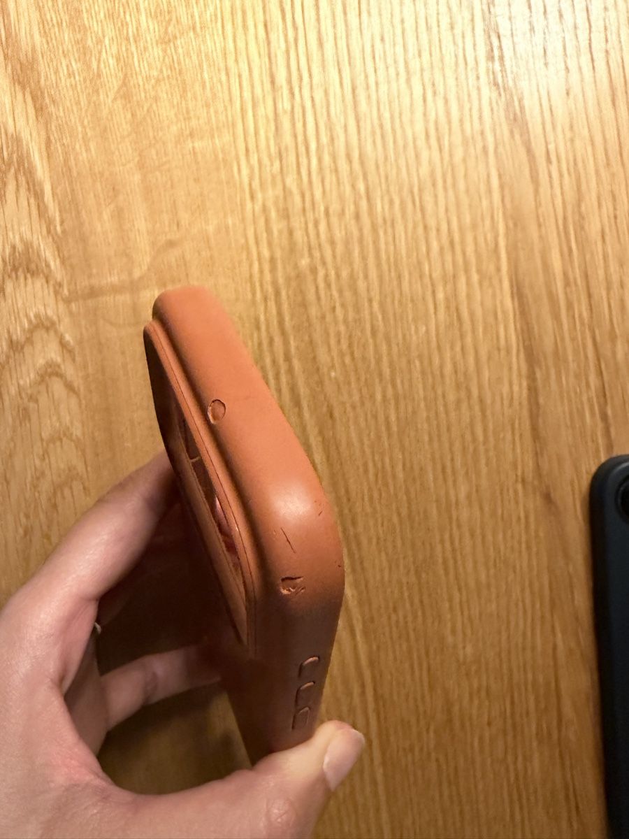 Apple Cover & Protezioni schermo: Original Apple iPhone 15 Pro Case Terracotta – Usato da Zürich venduto da odallas 1
