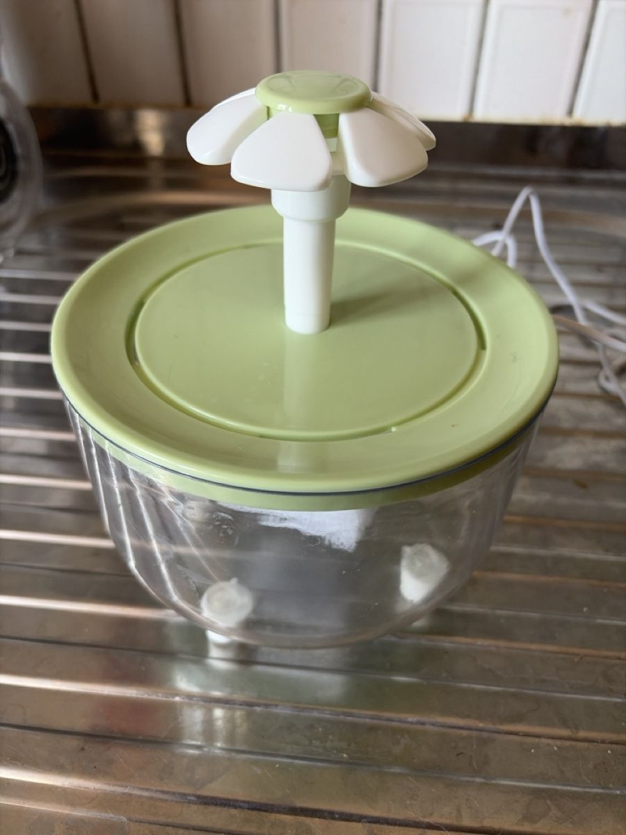 Stagni & Fontane ornamentali: Trinkbrunnen Katze mit Blumendesign neuwertig – Nuovo (secondo la descrizione) da Wildegg venduto da Bella2015