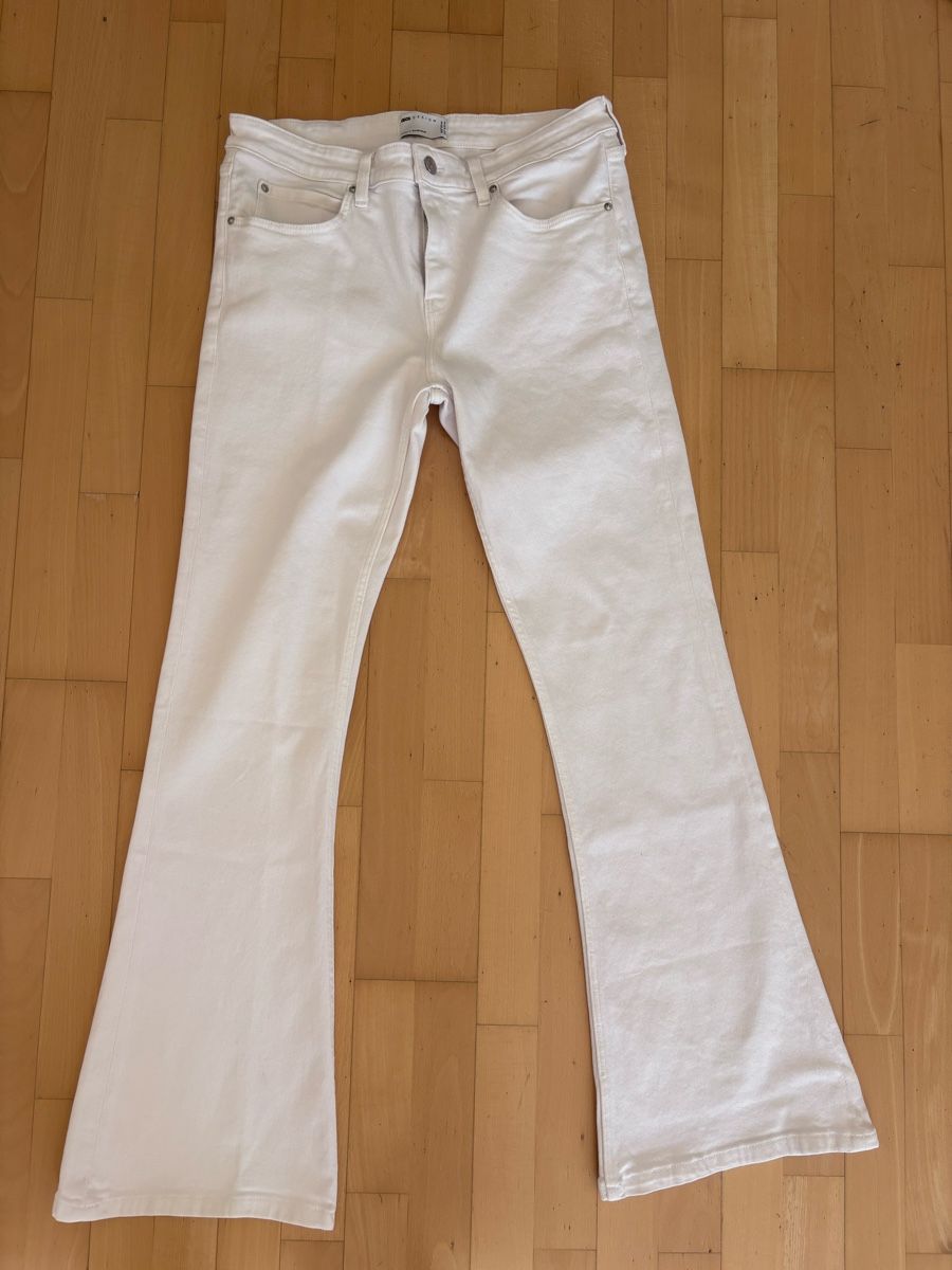 Asos Jeans: ASOS White Flared Jeans W32 L32 – Usato da Zürich venduto da Grothschild