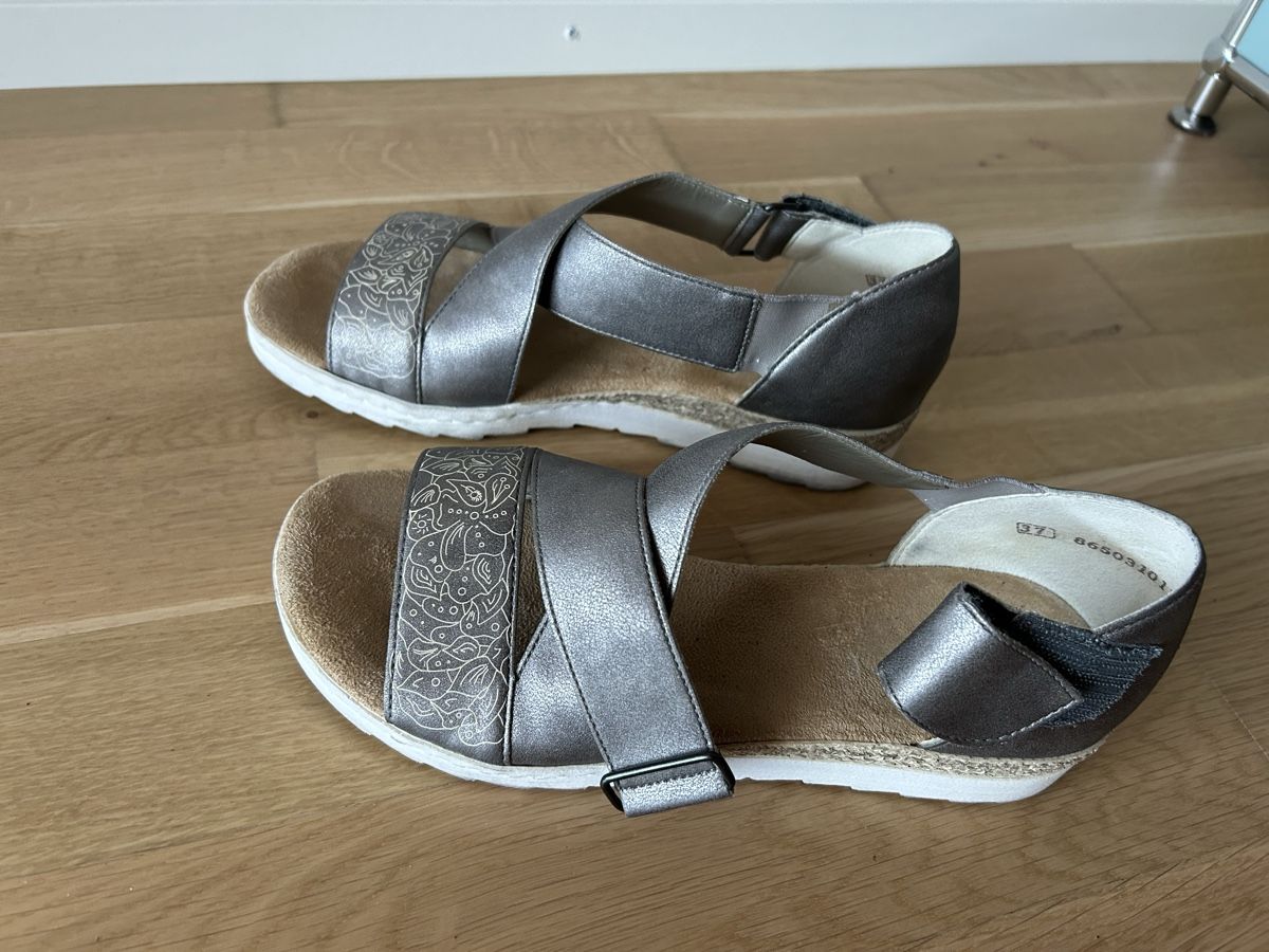 Rieker Damenschuhe: RIEKER Sandalen, Grosse 37 – Neu (gemäss Beschreibung) aus Steffisburg von Maratsch 1