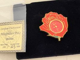 Pin Brosche Badge Uhr Rose,  lim. - 113/5000 - Maximilen Pin