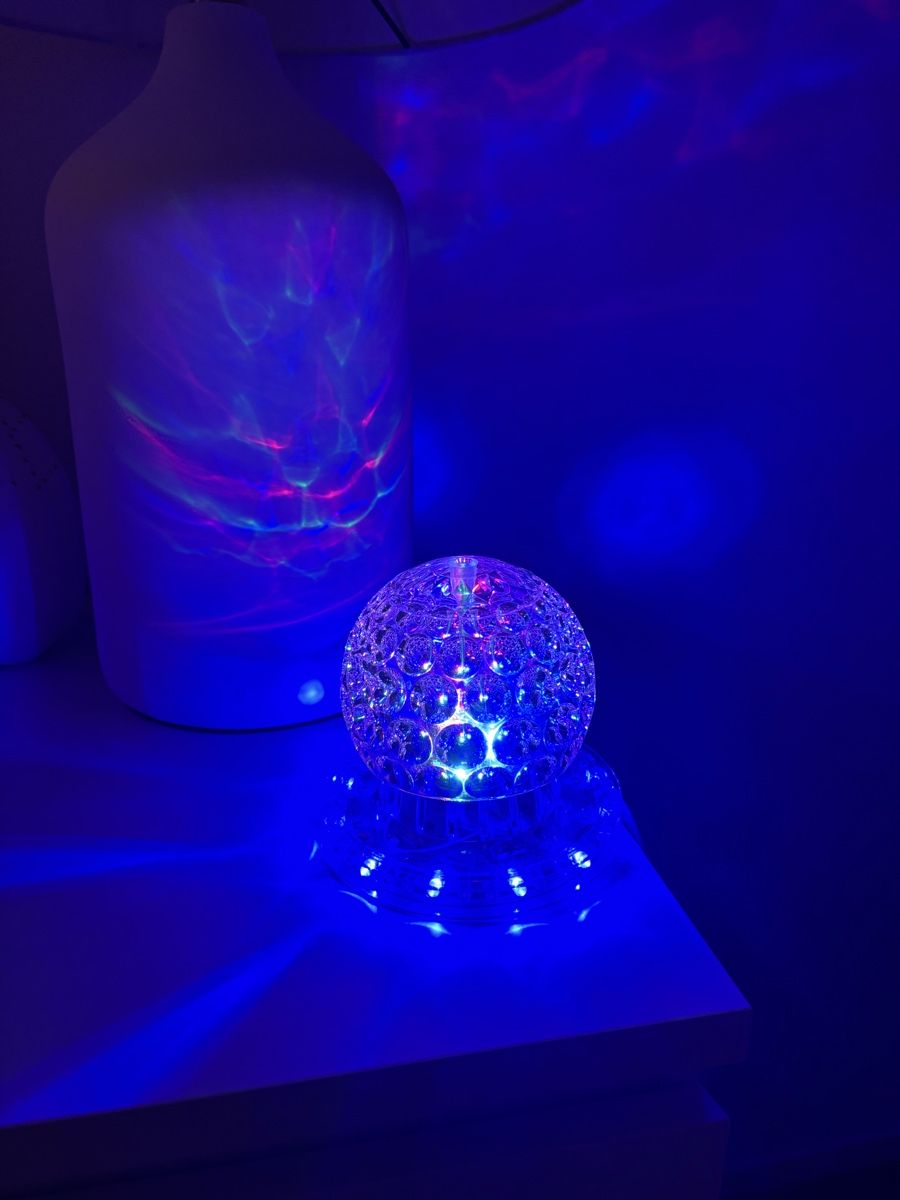 Lampade: Led Rotated Party Light Disco Colourful Lamp – Nuovo (secondo la descrizione) da Horgen venduto da lme_8kj7 2